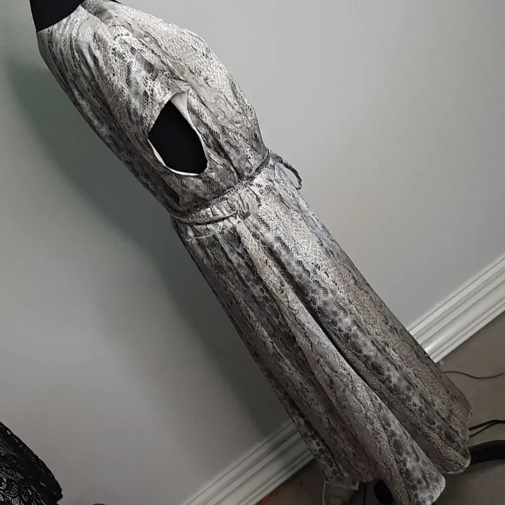 NWT The Limited Python Wrap Dress - Picture 5 of 16